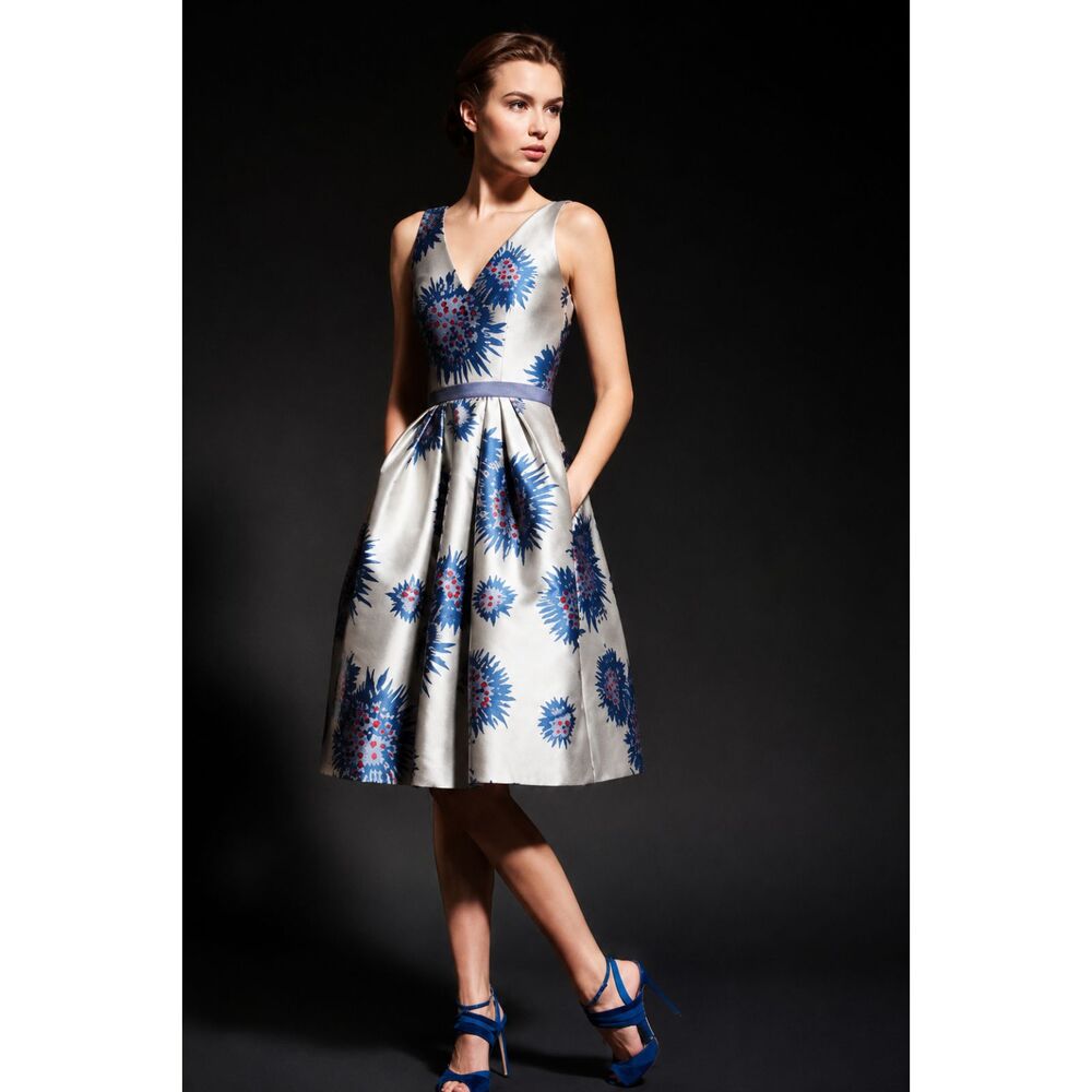 Carolina Herrera Floral Knee-Length Dress Size: 12
